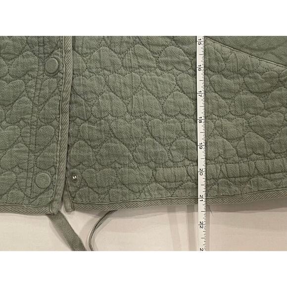 Blank NYC Sage Green Quilted Jacket Heart Pattern Drop Shoulder Relaxed Fit M - Picture 14 of 14